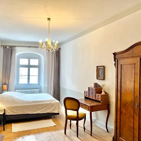 Oswald Hempel, Mit 5 Zimmermaisonette Und 3 Gartenwohnung Zittau