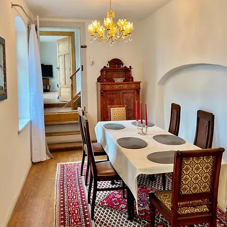 Apartment Oswald Hempel, Mit 5 Zimmermaisonette Und 3 Zimmer Gartenwohnung